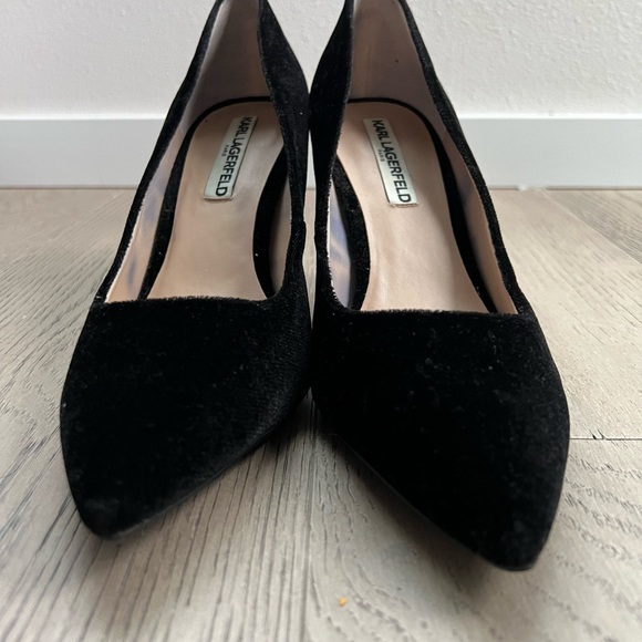 Karl Lagerfeld black velvet pointy heels - Picture 6 of 8